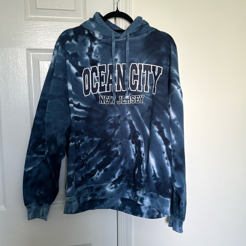 Ocean City Hoodie (AMAZING condition)